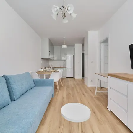 Blue Sky With Parking & Balcony By Renters * Wroclaw